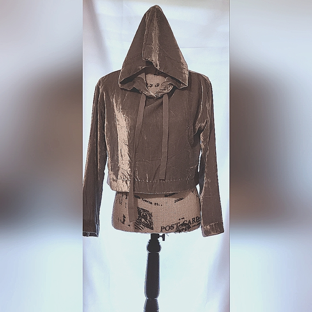 Cloth and Stone hooded crop pullover
